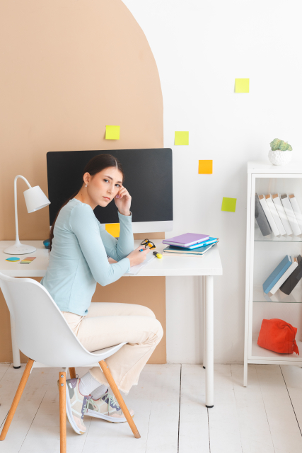 The number of sticky notes increases more to remember than to read.